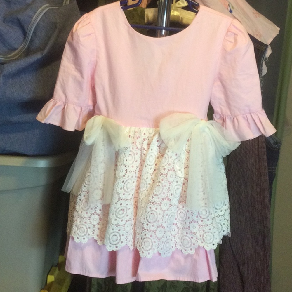 Pettigirl Pink Lace & Tulle Girls Dress Top -  Sz 8